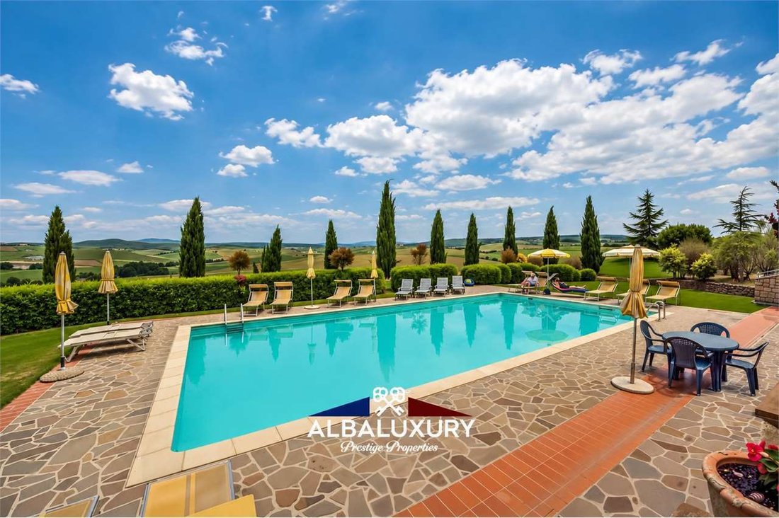 Villa in San Quirico d'Orcia, Tuscany, Italy 2 - 16726028