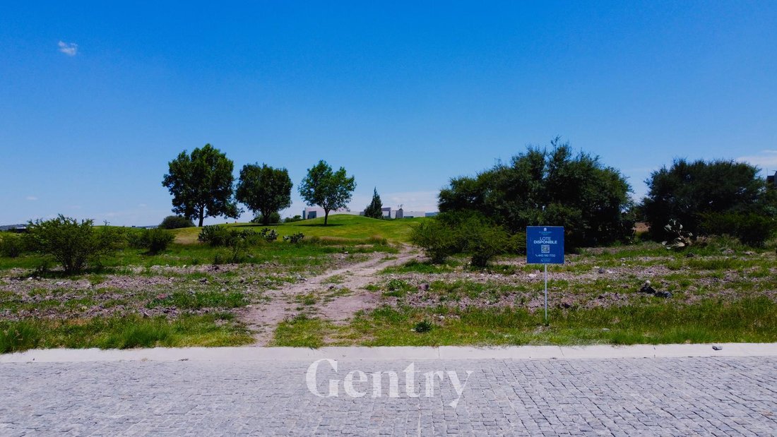 Land in Santiago de Querétaro, Querétaro, Mexico 2 - 18533229