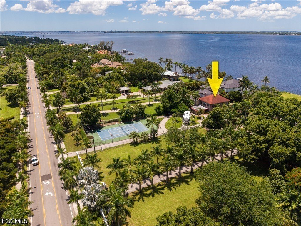 Maison à Fort Myers, Floride, États-Unis 3 - 18534317