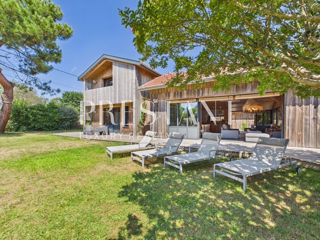 House in France 2 - 18533497