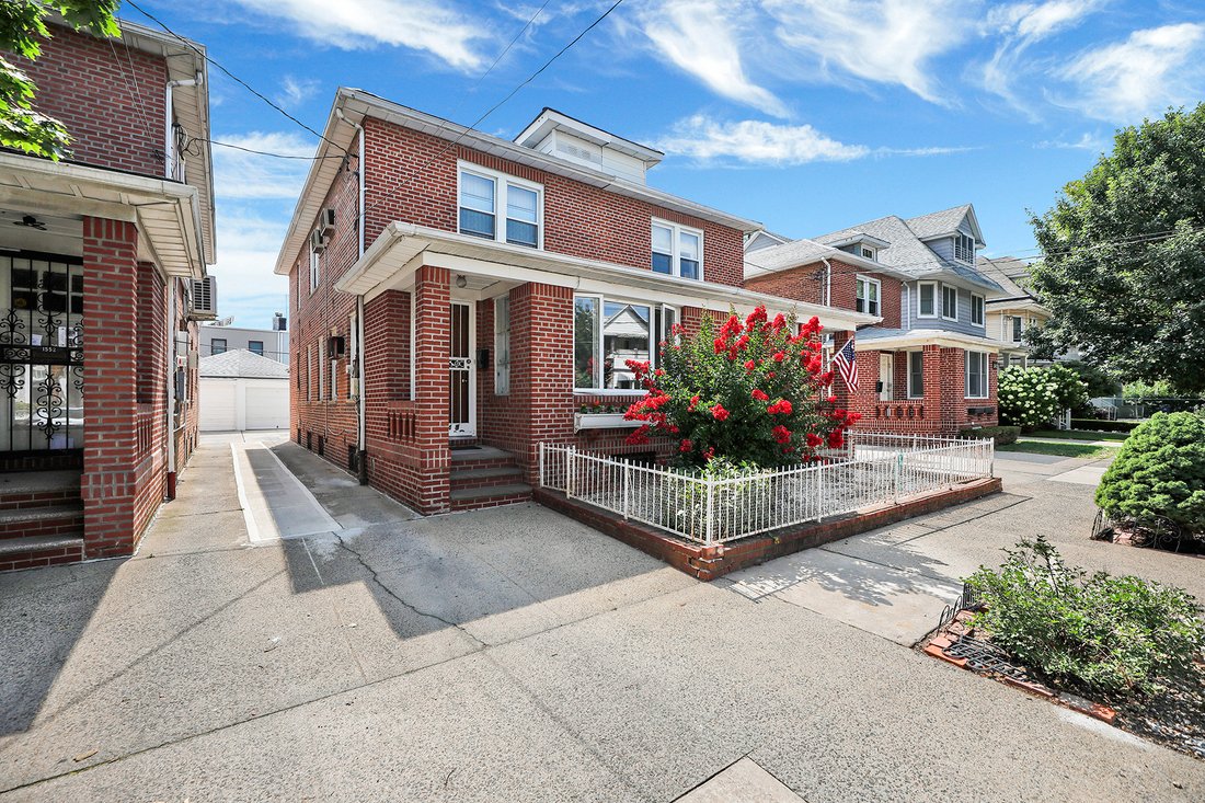 House in New York, New York, United States 2 - 18533608