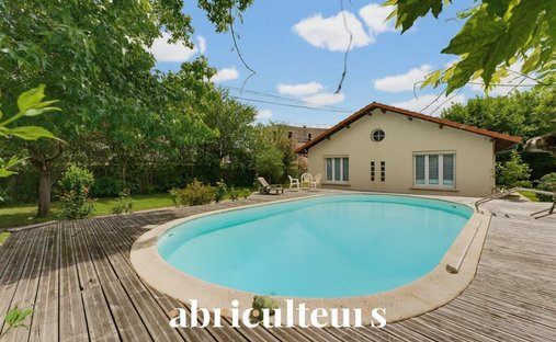 House in Caudéran-Barrière Judaïque, Bordeaux, France 1