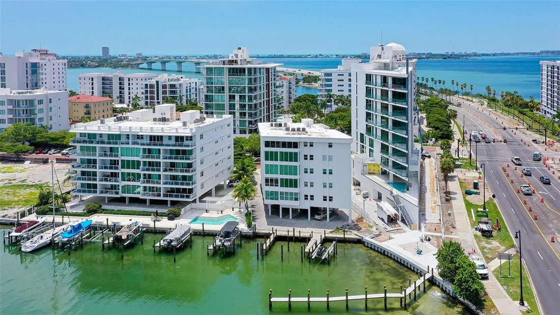 Condo in Sarasota, Florida, United States 3 - 18532601