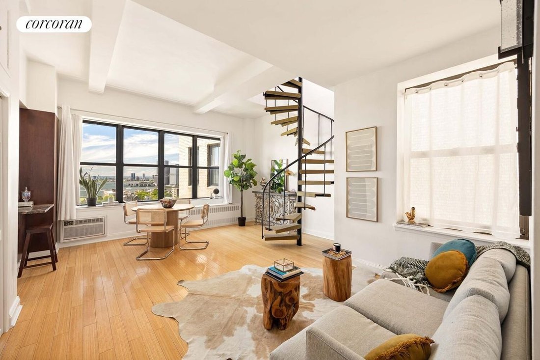 Co Op in New York, New York, United States 1 - 18363663