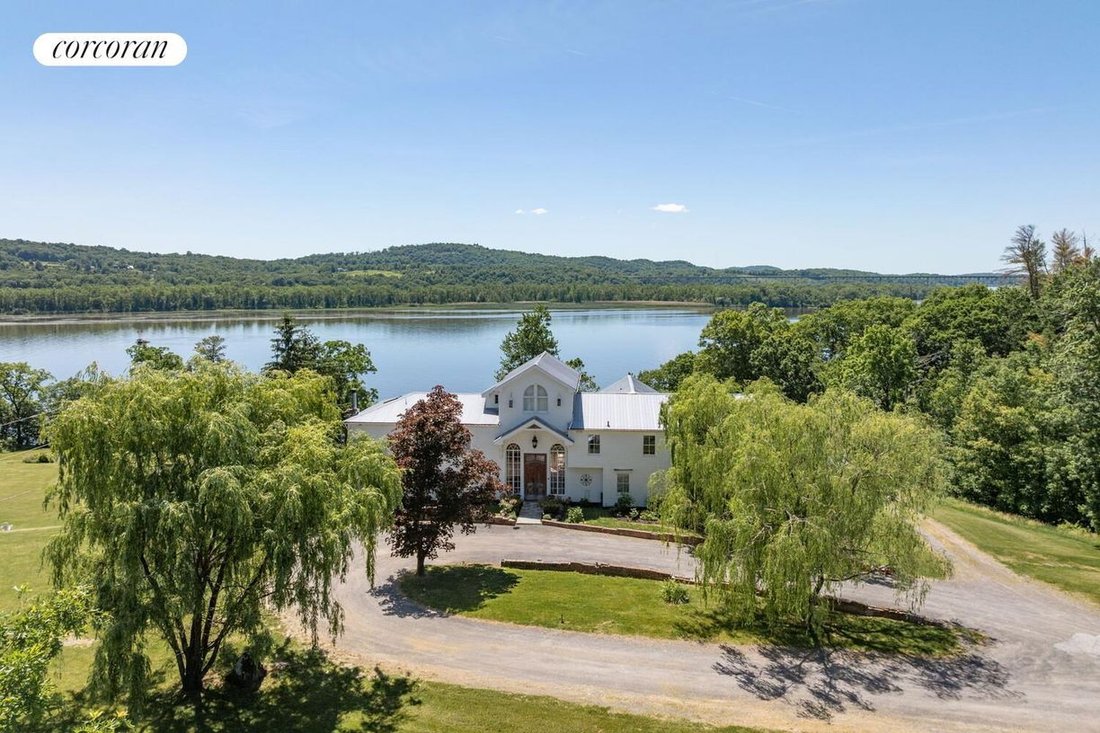 Catskill, New York, United States 1 - 18533685