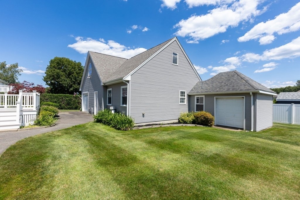 House in Taunton, Massachusetts, United States 4 - 18532452