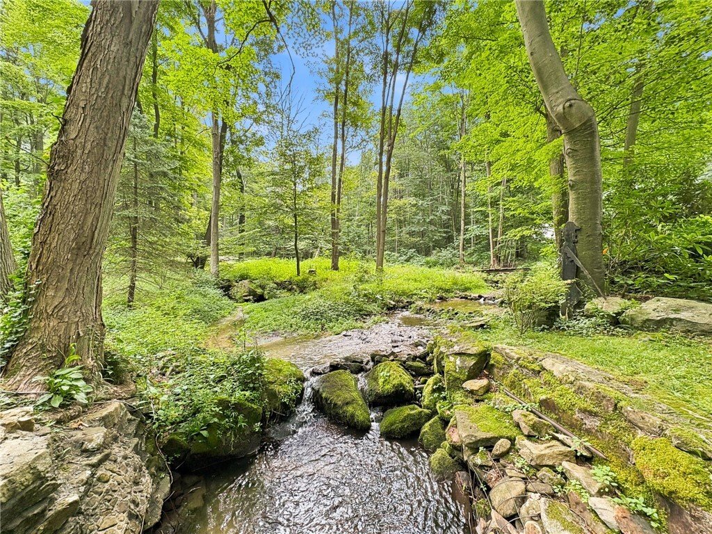 House in Jones Mills, Pennsylvania, United States 4 - 18180772
