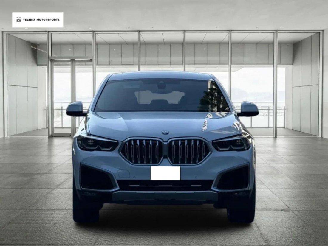 Suv in Inglewood, CA, United States 2 - 16484862