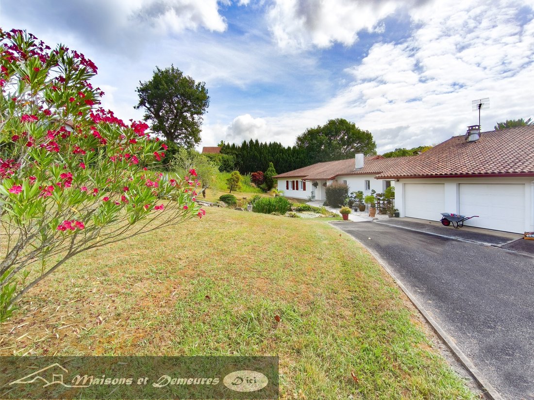 House in Urcuit, Nouvelle-Aquitaine, France 4 - 18534970