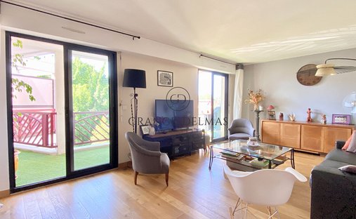 Apartment in Le Lac-Bacalan, Bordeaux, France 1
