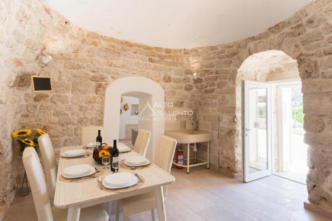 Villa in Ceglie Messapica, Apulia, Italy 2 - 18534443