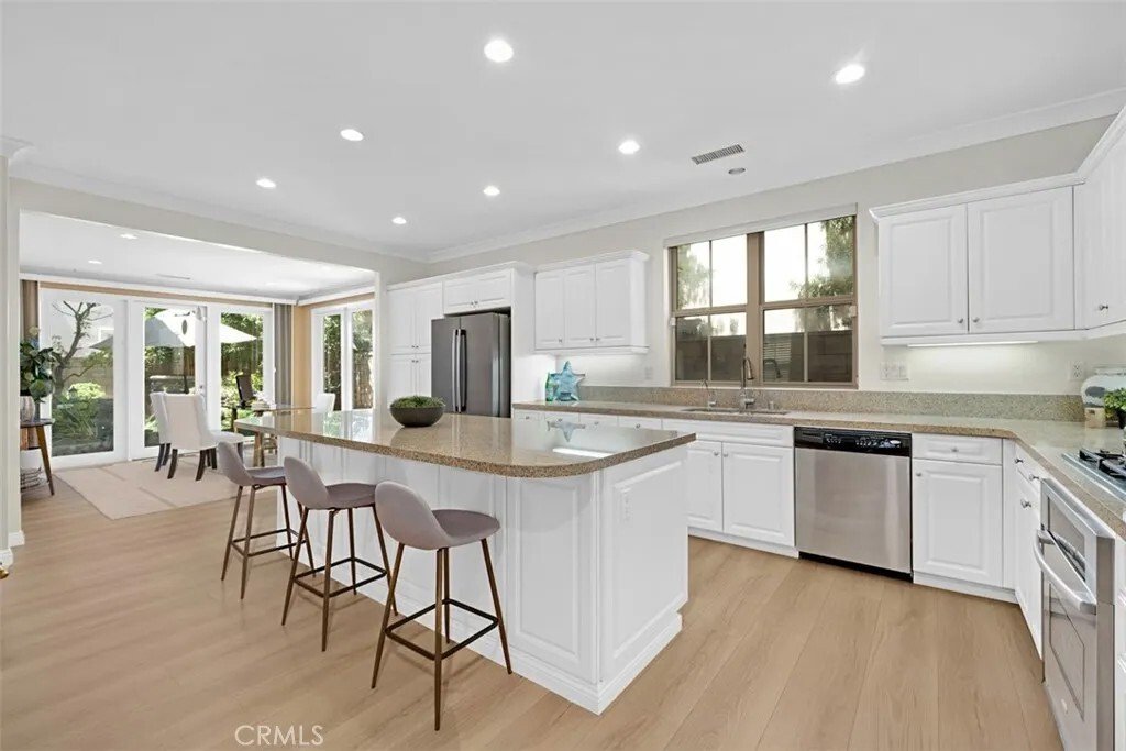 Condo in Irvine, California, United States 3 - 18535622