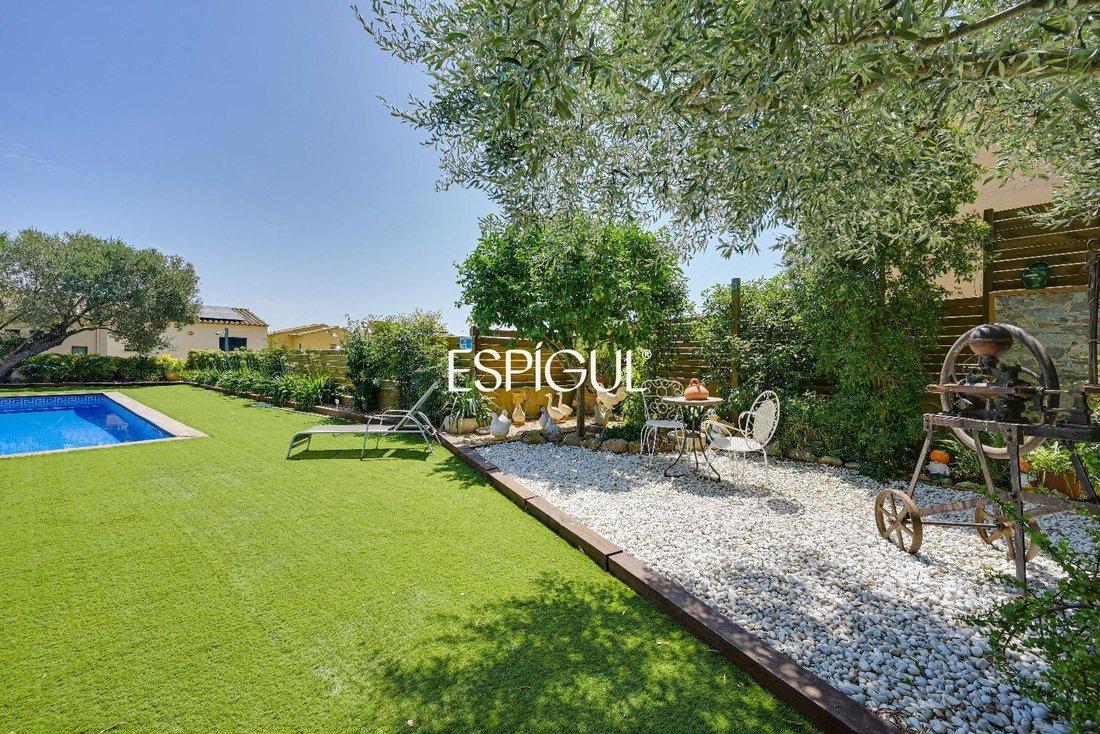 Villa in Mont-ras, Catalonia, Spain 5 - 18536124