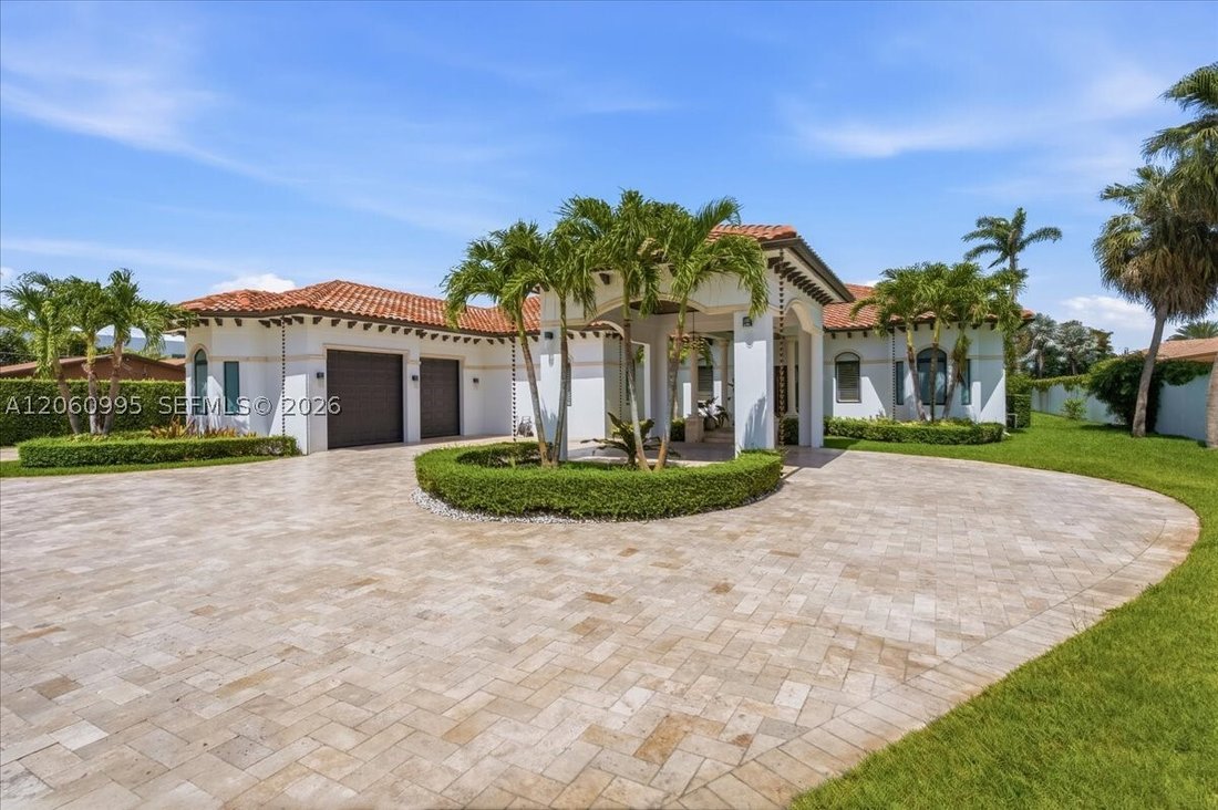 House in Miami, Florida, United States 3 - 18532356