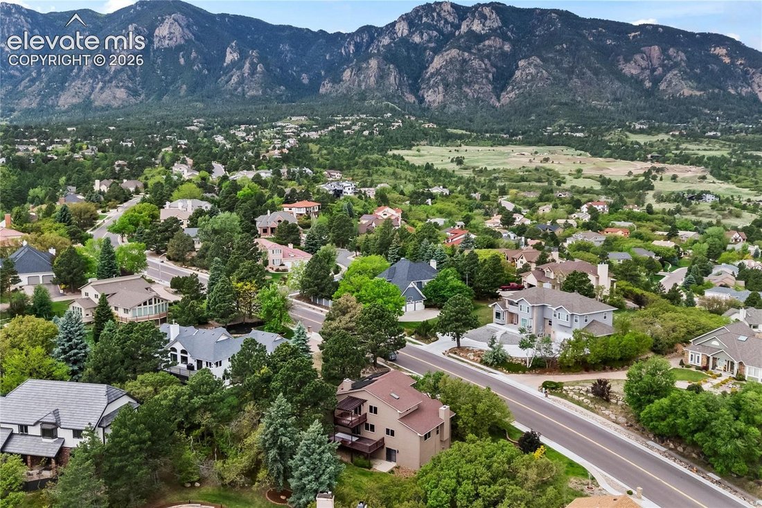 House in Colorado Springs, Colorado, United States 2 - 18045577