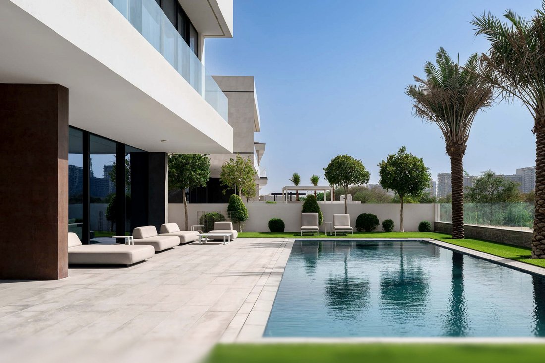 Villa in Hadaeq Sheikh Mohammed Bin Rashid, Dubai, United Arab Emirates 1 - 18533422