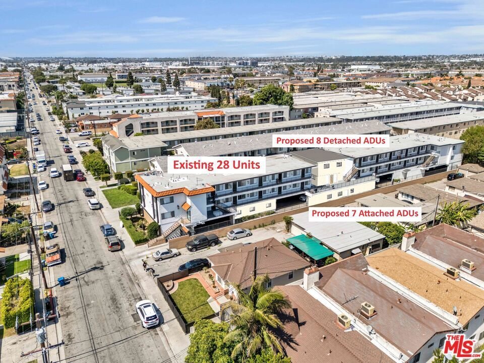 Hawthorne, California, United States 4 - 18535095