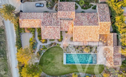 Estate in Maussane-les-Alpilles, Provence-Alpes-Côte d'Azur, France 1
