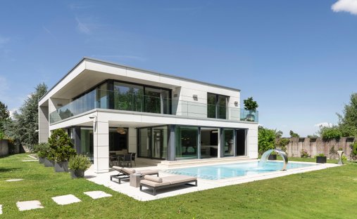 Villa in Urtenen-Schönbühl, Bern, Schweiz 1