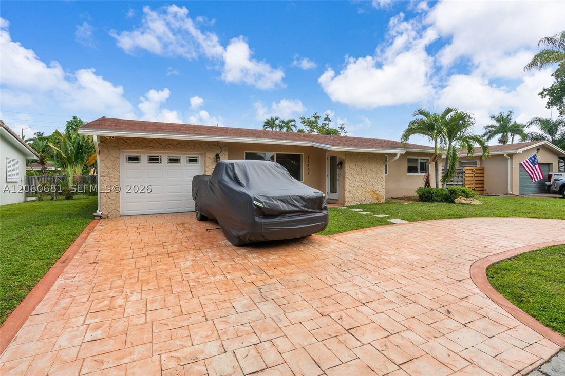 House in Pembroke Pines, Florida, United States 3 - 18532343