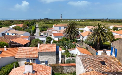 House in Saint-Denis-d'Oleron, Nouvelle-Aquitaine, France 1