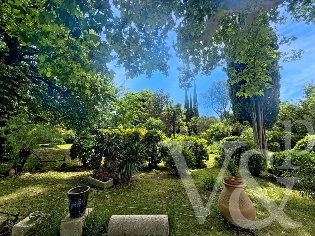 Country House in Graveson, Provence-Alpes-Côte d'Azur, France 1 - 17783966