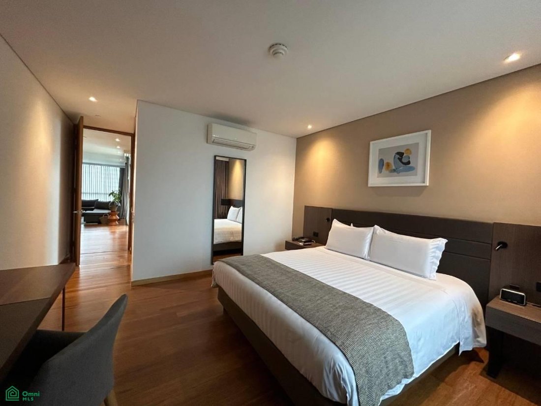 Condo in Medellín, Antioquia, Colombia 5 - 18332688
