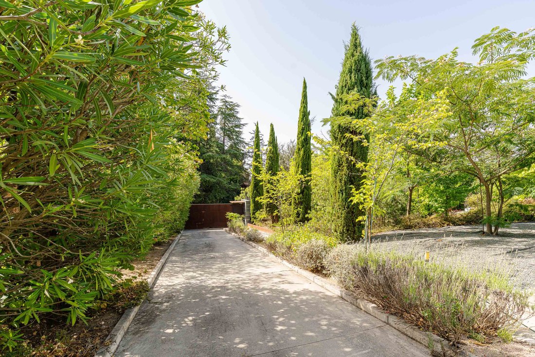 House in Las Rozas de Madrid, Comunidad de Madrid, Spain 4 - 18535941