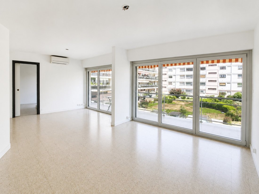 Apartment in Granettes-Jauberte-Sainte Anne, Aix-en-Provence, France 3 - 18533494