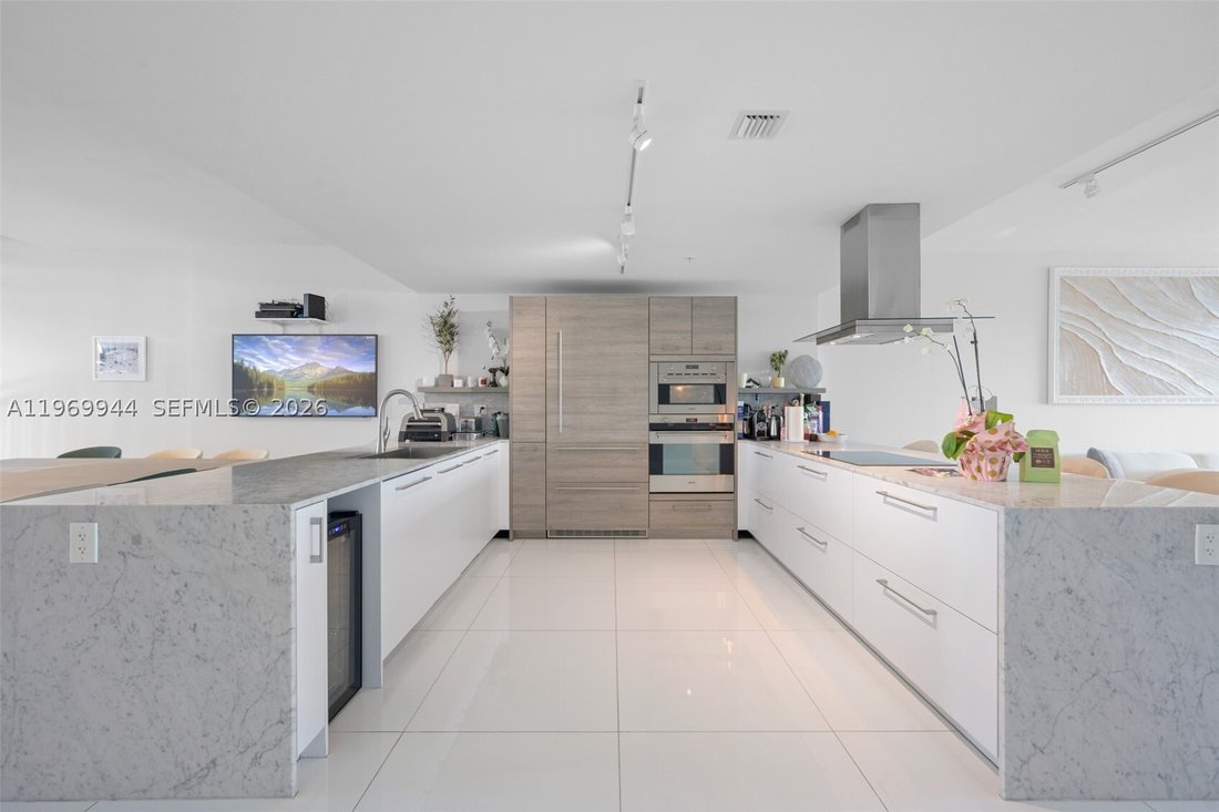 Condo in Sunny Isles Beach, Florida, United States 4 - 17374070