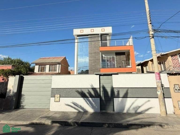 House in Cochabamba, Cochabamba Department, Bolivia 1 - 18056605