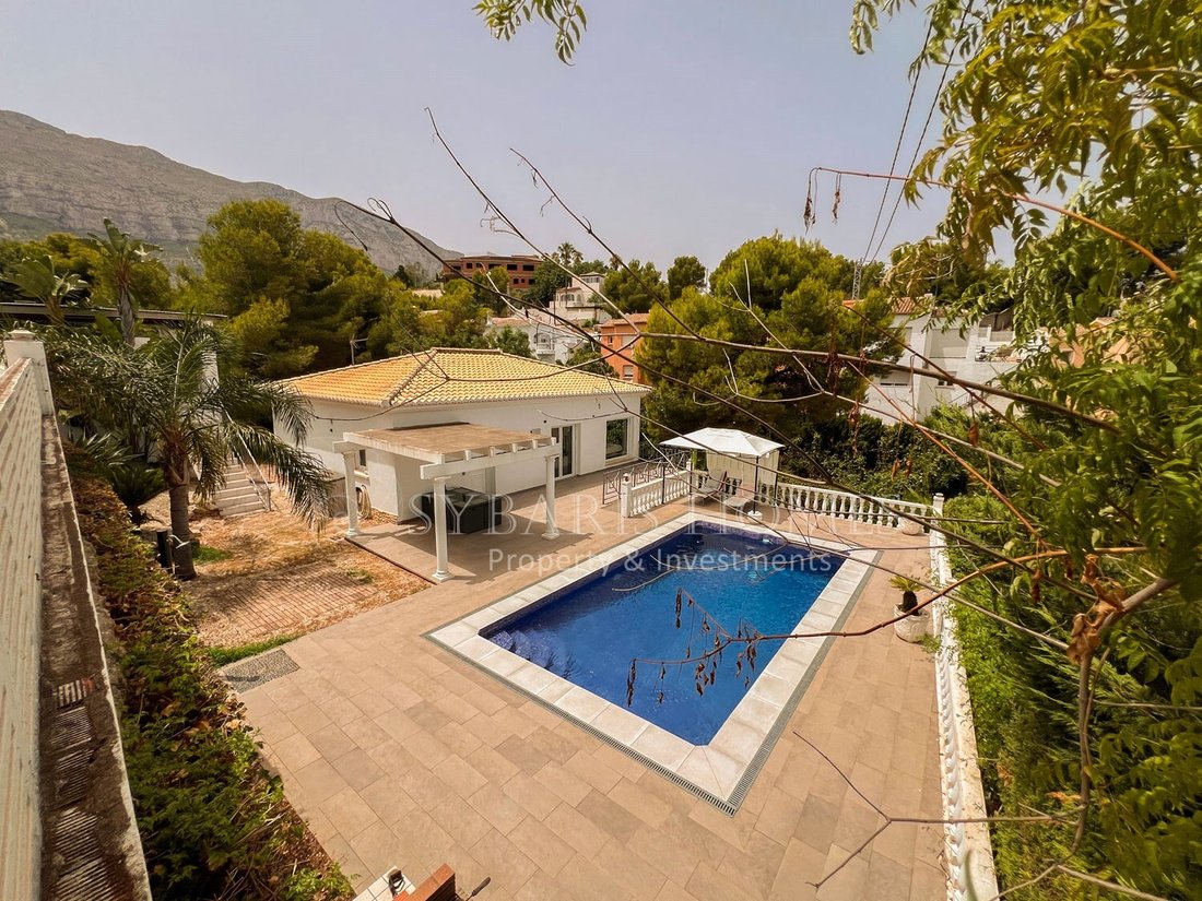 Chalet in Denia, Valencian Community, Spain 2 - 18536300