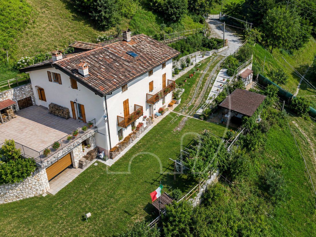 Villa in Ala, Trentino – Alto Adige/Südtirol, Italy 2 - 14440897