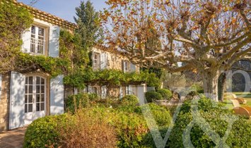 Country House in Eygalières, Provence-Alpes-Côte d'Azur, France 1