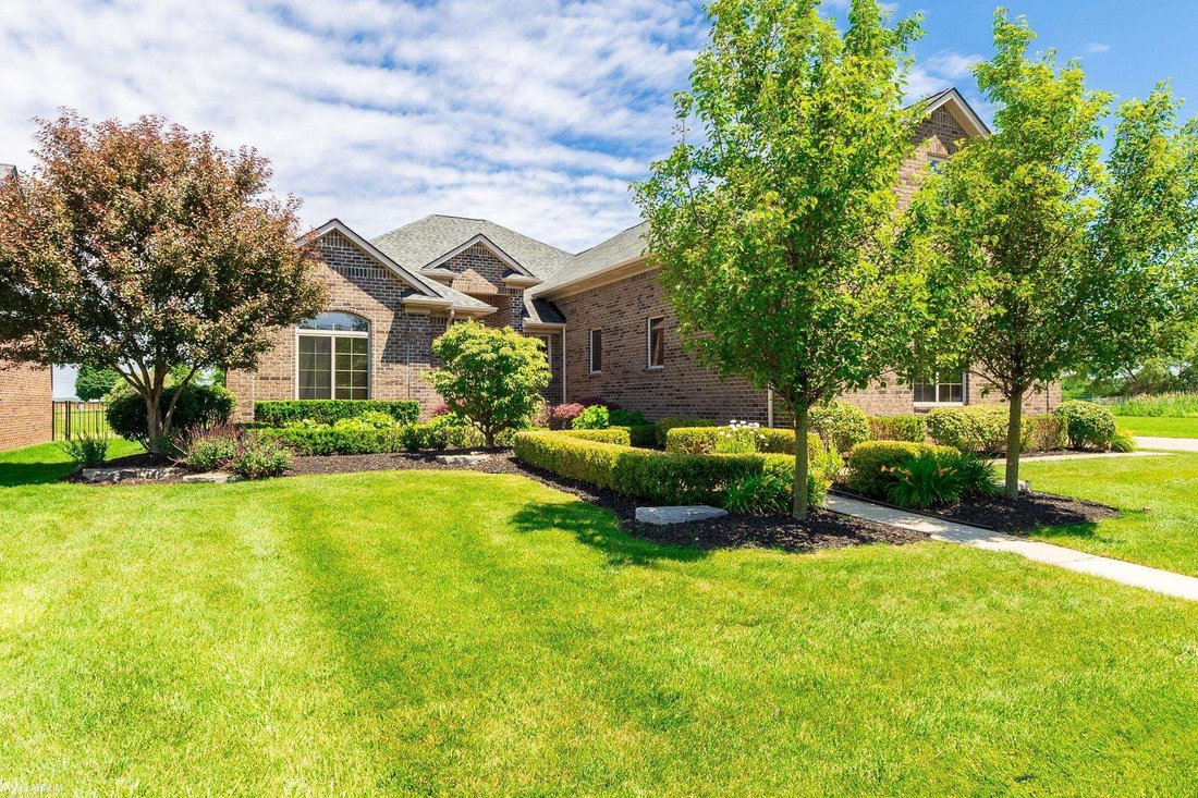 House in Mount Clemens, Michigan, United States 5 - 18532453