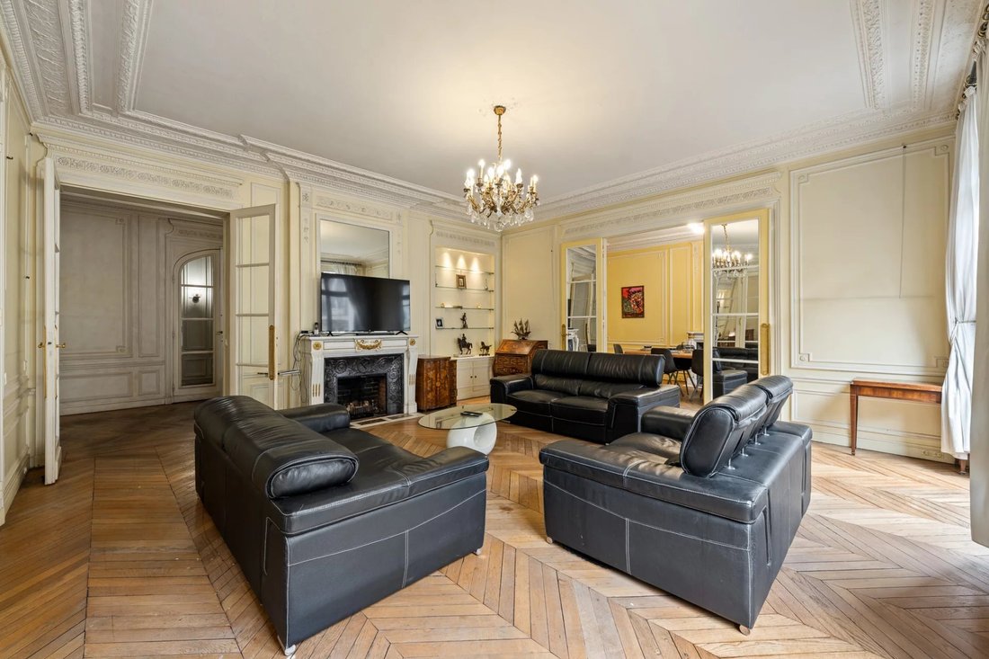 Apartment in Pereire-Malesherbes, Paris 17e Arrondissement, Paris 2 - 18533562