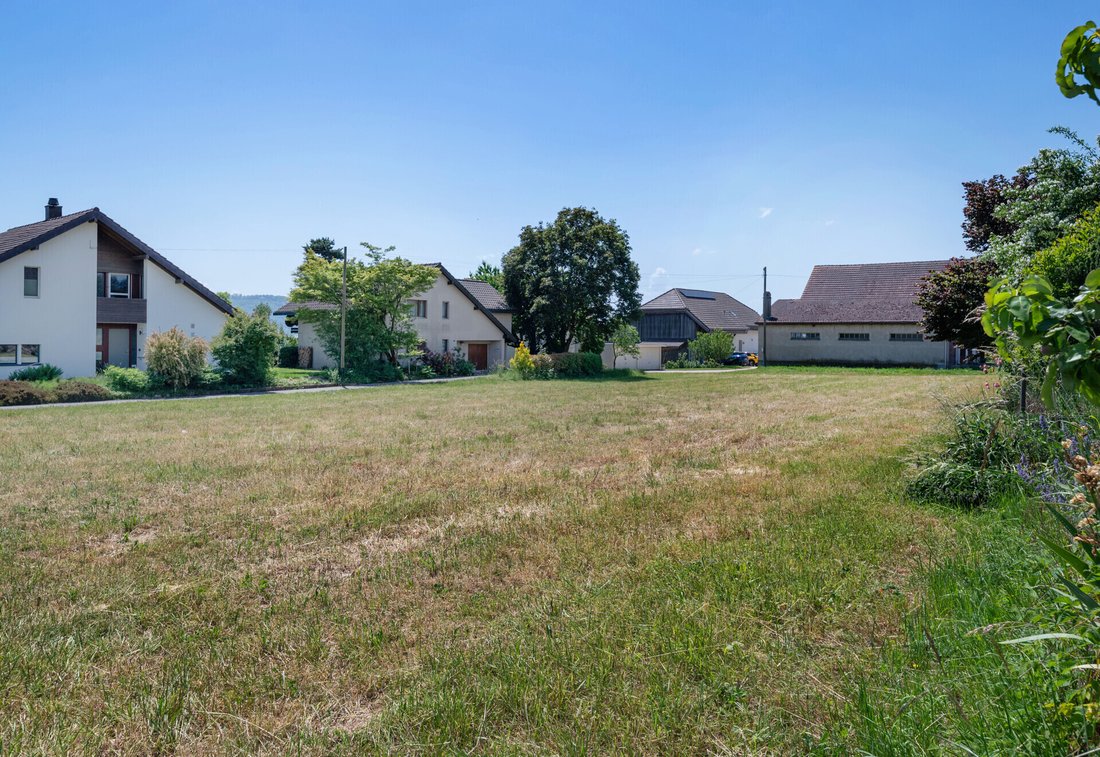 Land in Ins, Canton of Bern, Switzerland 2 - 18533991