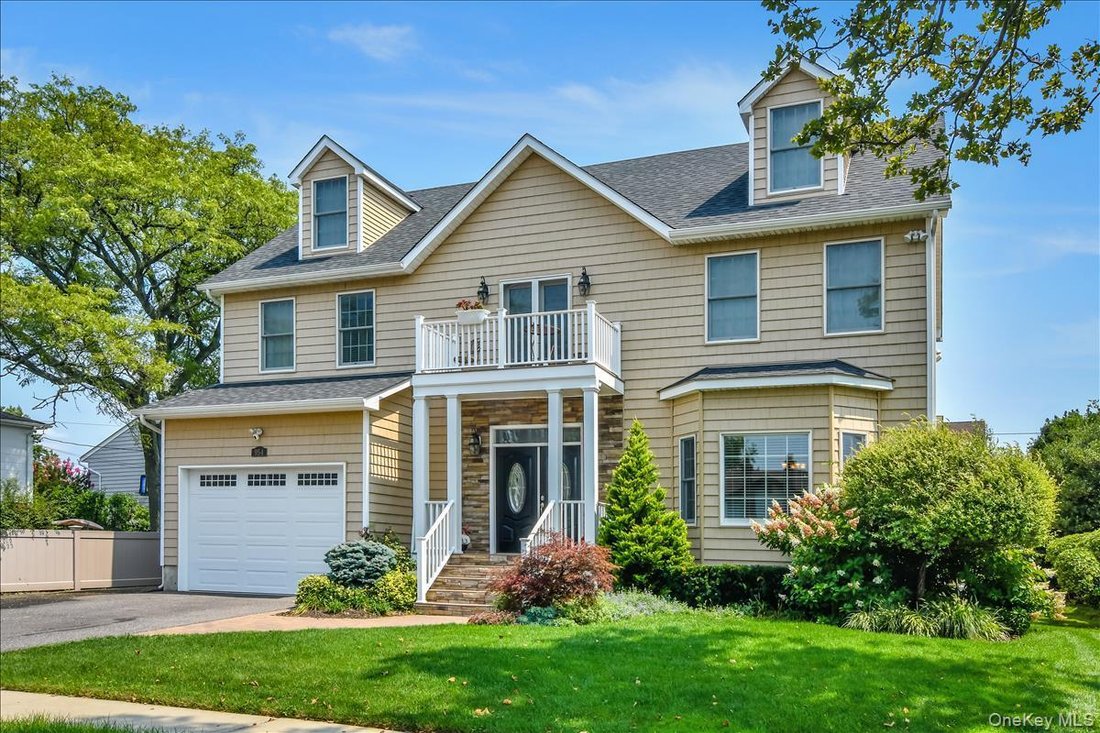 House in Valley Stream, New York, United States 1 - 18536104