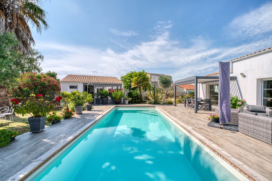 House in Le Grand-Village-Plage, Nouvelle-Aquitaine, France 2 - 18353317