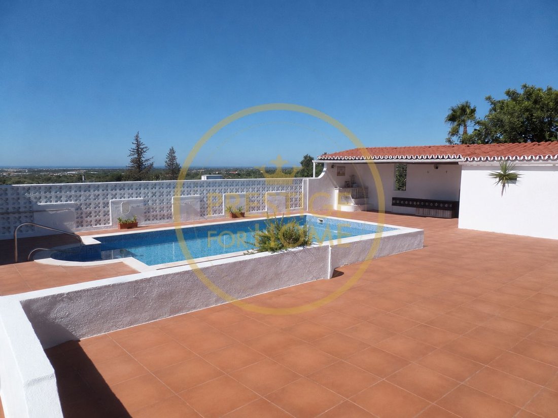 Villa in Santa Barbara de Nexe, Algarve, Portugal 1 - 18460766
