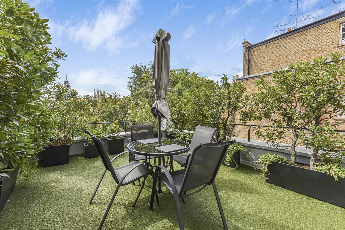 Apartment in Knightsbridge, Kensington And Chelsea, England 4 - 18533482