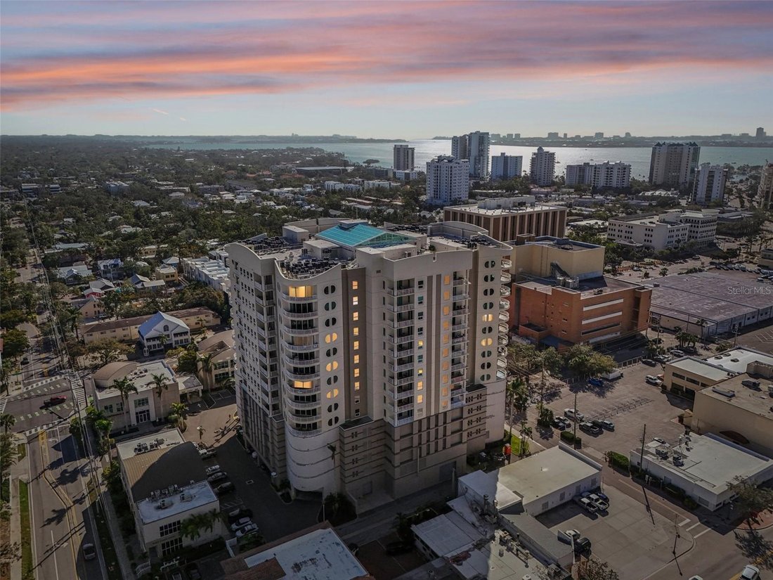 Condo in Sarasota, Florida, United States 1 - 18534696
