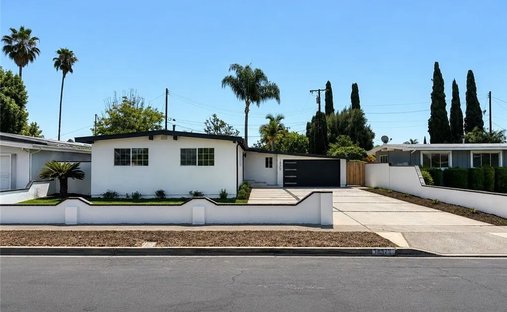 House in Tustin, California, United States 1