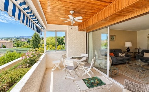 Apartment in Peripherie, Cassis, France 1