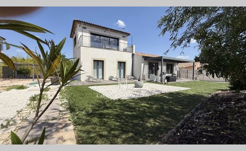 Villa in Centre Ville, Saint-Maximin-la-Sainte-Baume, France 1