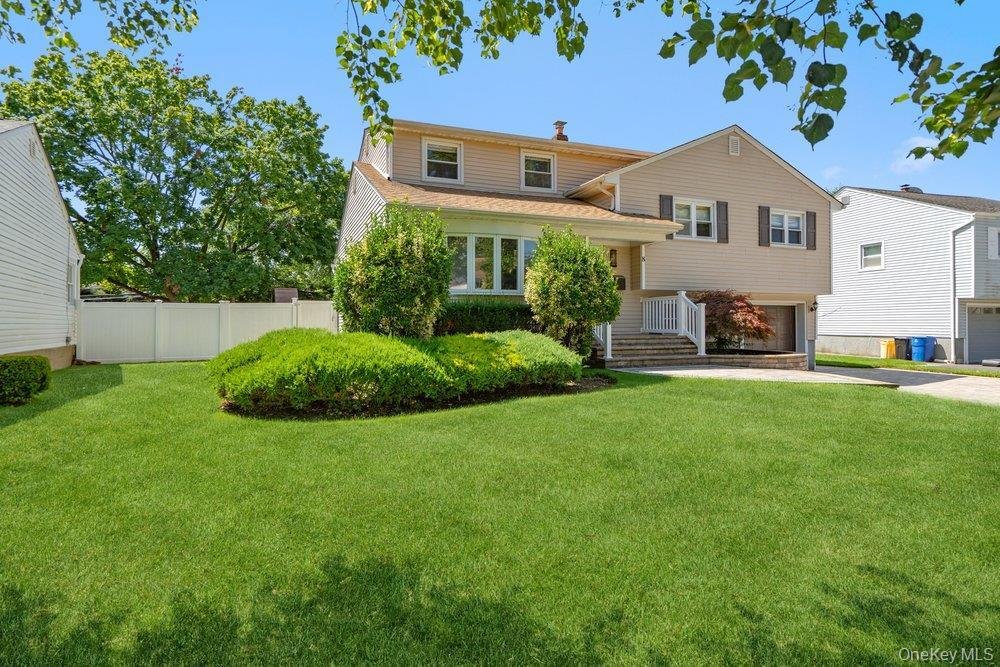 House in Hicksville, New York, United States 3 - 18536171