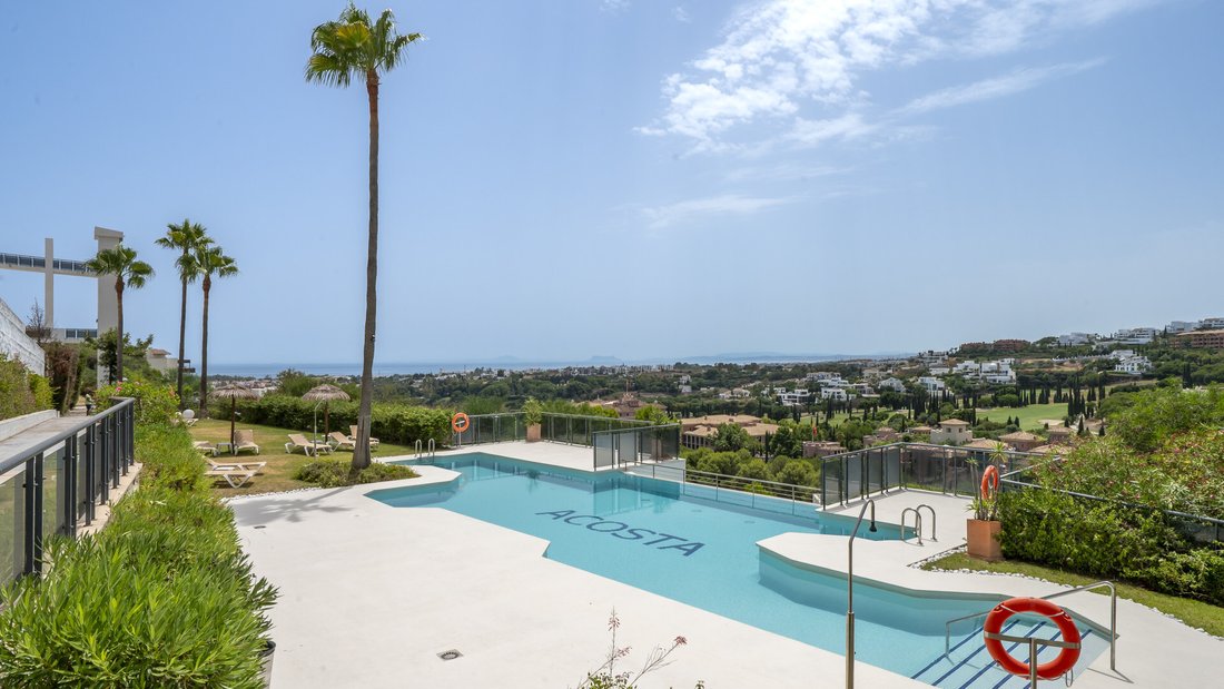 Apartment in Benahavis, Andalusia, Spain 1 - 18535134