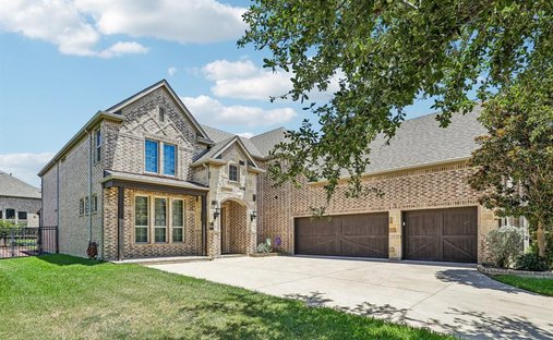 House in Arlington, Texas, United States 1