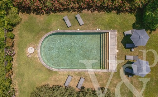 Country House in Saint-Rémy-de-Provence, Provence-Alpes-Côte d'Azur, France 1