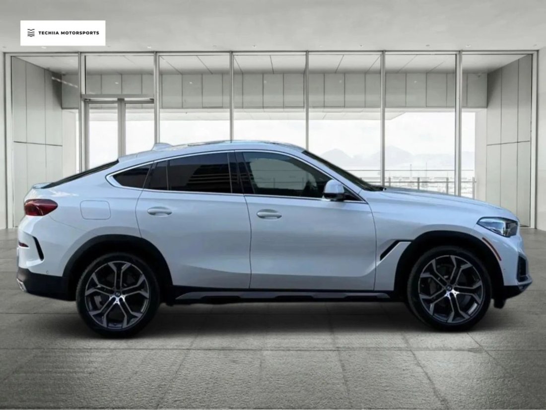 Suv in Inglewood, CA, United States 4 - 16484862